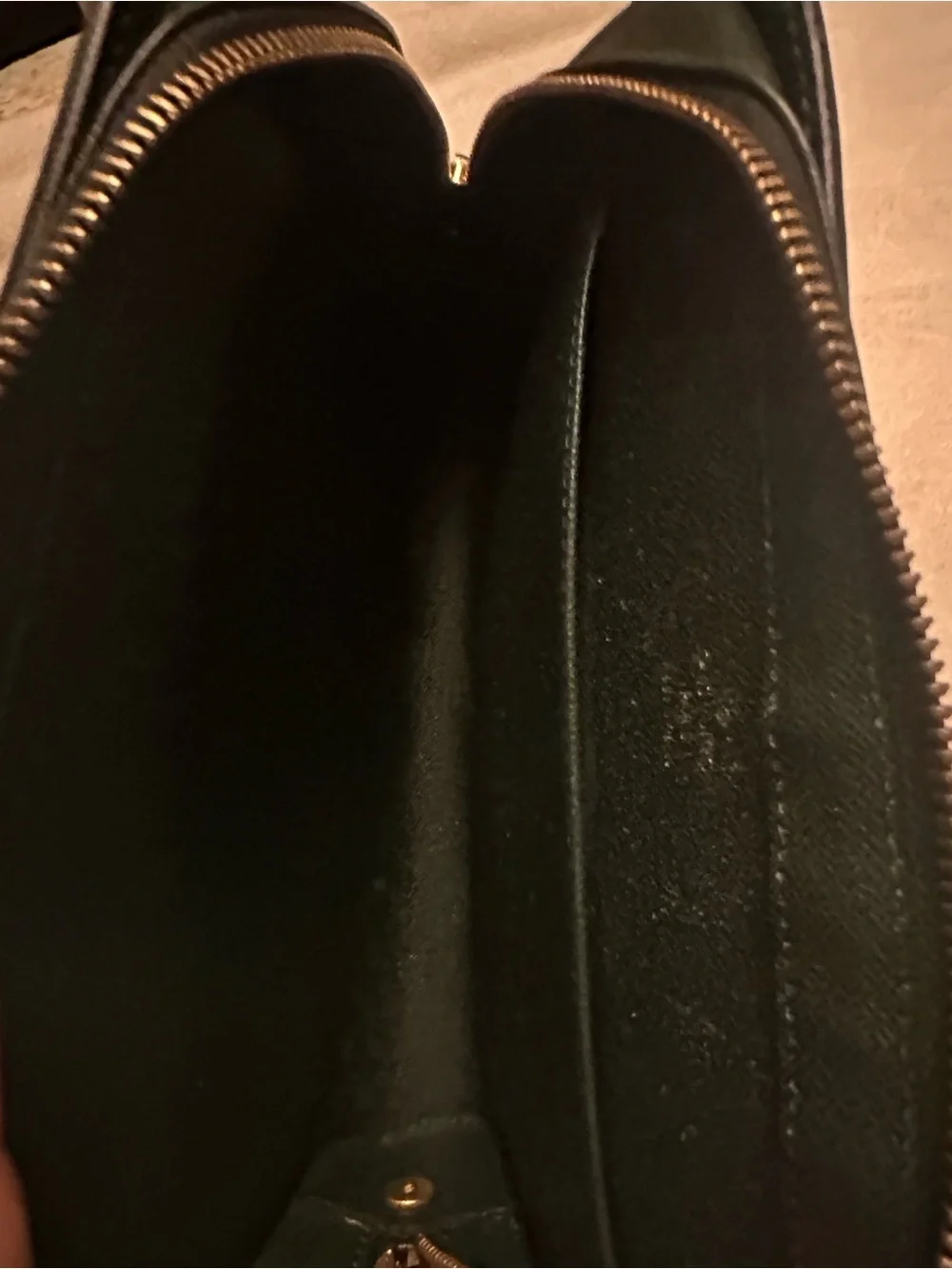 Louis Vuitton Dark Green Epi Leather clutch Gold Hardware